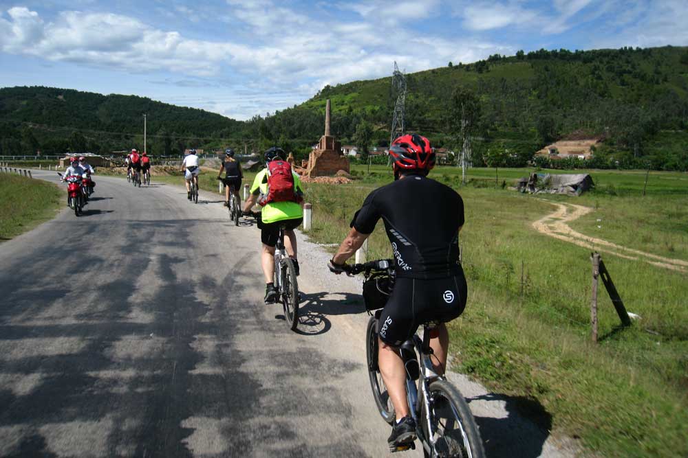 BEST OF BURMA CYCLING TOUR 10 DAYS